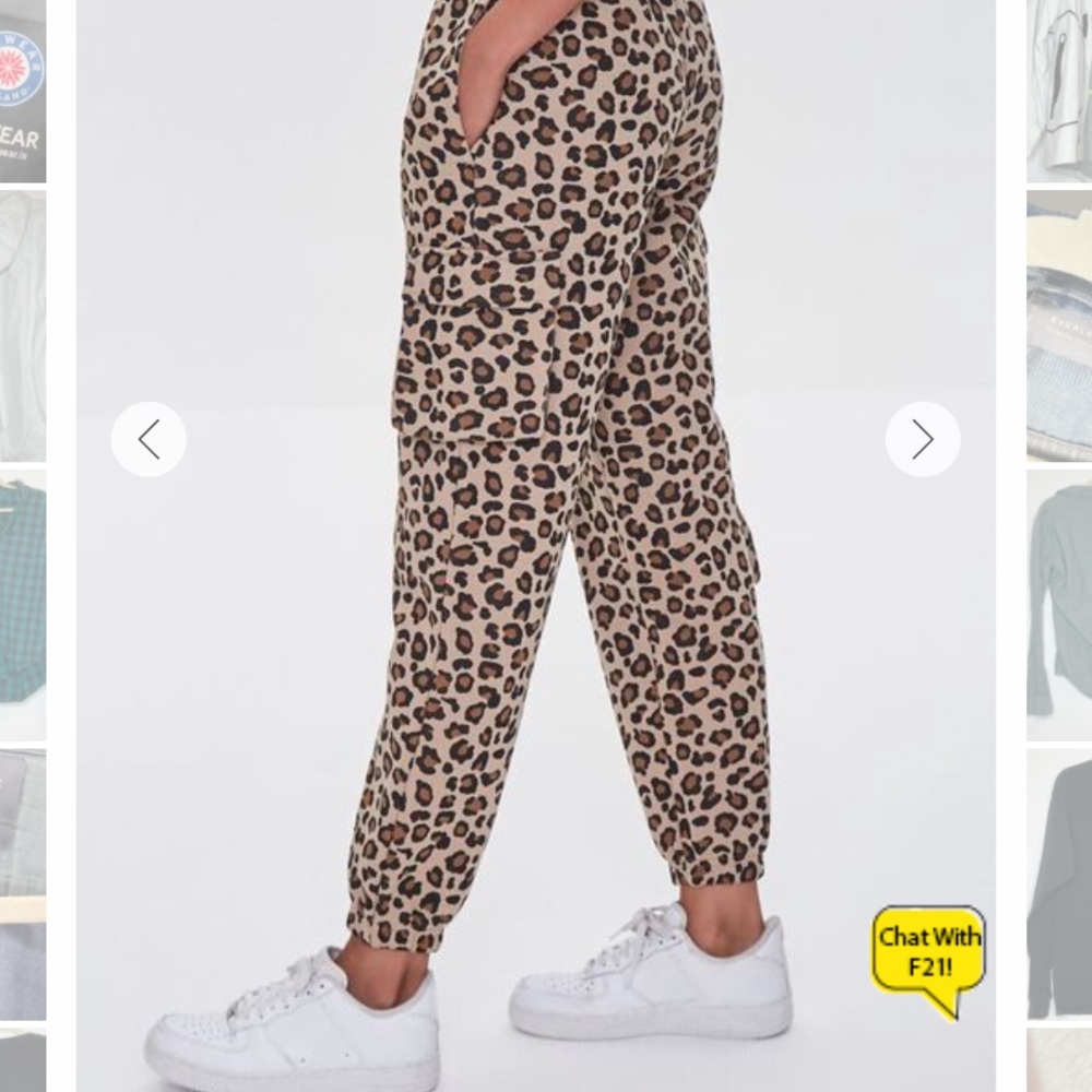 Leopard print sweatpants with pockets. XS